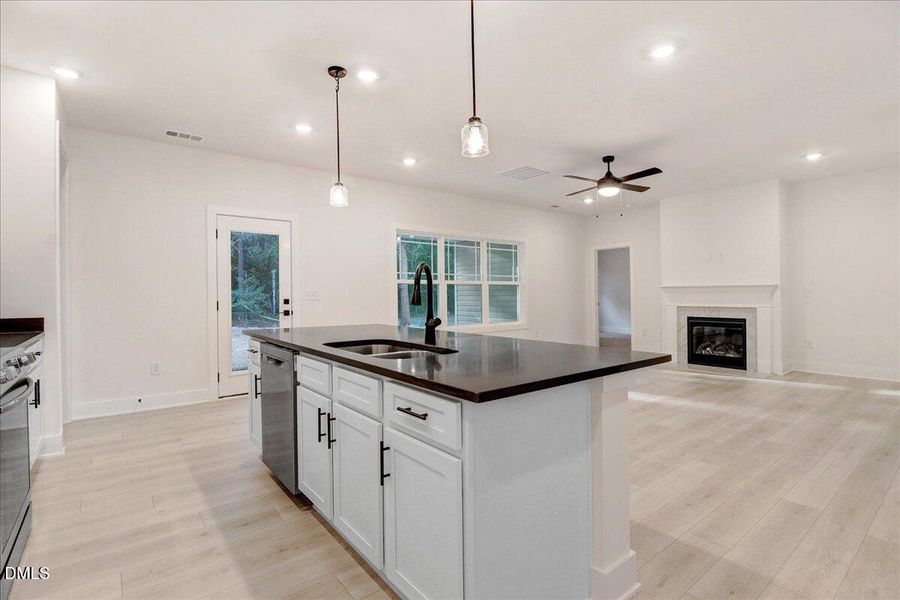 19-105 Oxford Ct-19 19-105 Oxford Ct-19