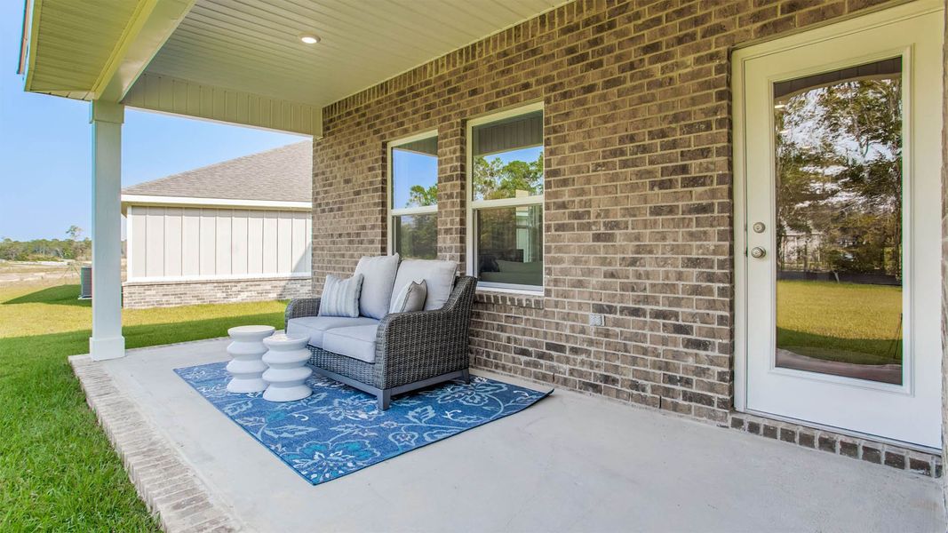 Exterior details and patio area of a home in Hodges Bayou Plantation, Panama City (Image 23).