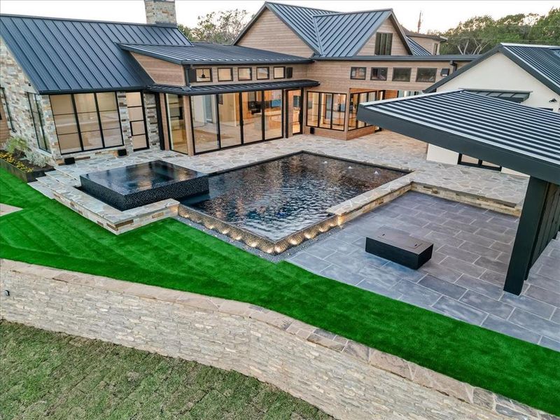 Image 37 of a home in .