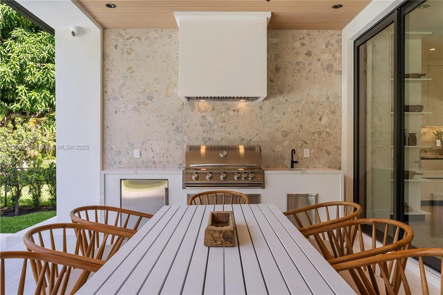 Exterior details and patio area of a home in , South Miami (Image 27).