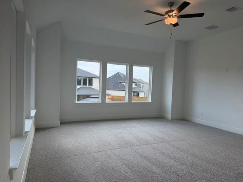 Spacious, unfurnished interior of a new home in Dunham Pointe, Cypress (Image 15). Spacious, unfurnished interior of a new home in Dunham Pointe, Cypress (Image 15).
