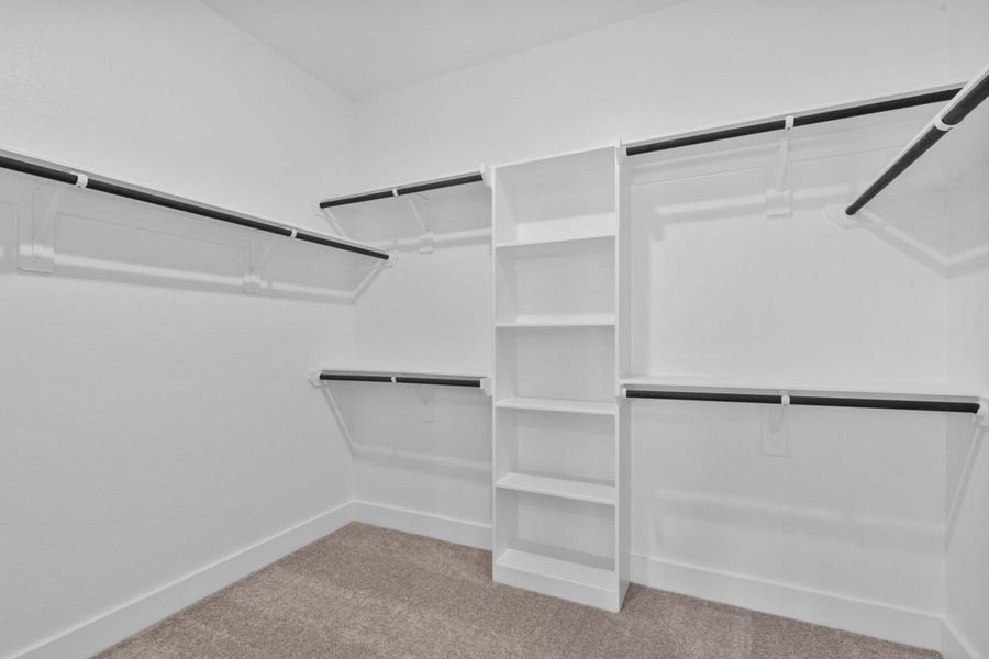 Spacious, unfurnished interior of a new home in Katy Lakes, Katy (Image 14).