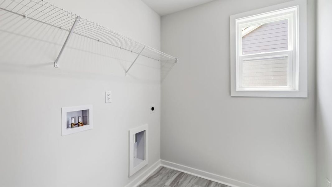 Spacious, unfurnished interior of a new home in Sunset Summits, Spartanburg (Image 34).