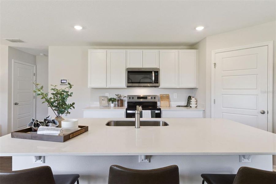 Furnished interior view inside a new home in , Tavares (Image 26).