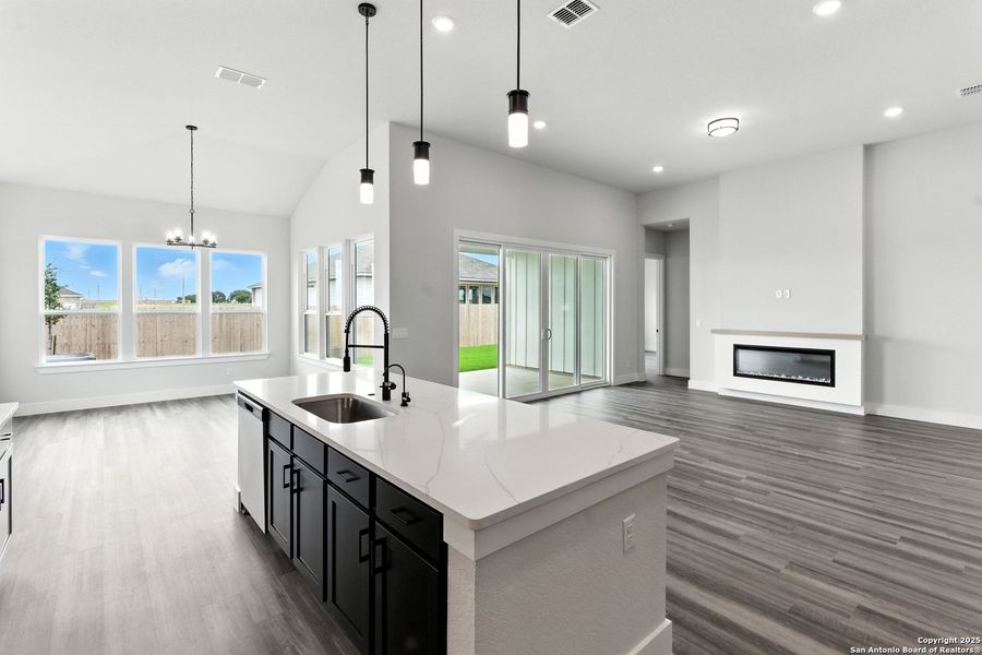 Furnished interior view inside a new home in Weltner Farms 60’s, New Braunfels (Image 7). Furnished interior view inside a new home in Weltner Farms 60’s, New Braunfels (Image 7).