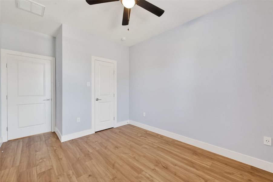 Spacious, unfurnished interior of a new home in , Houston (Image 37).