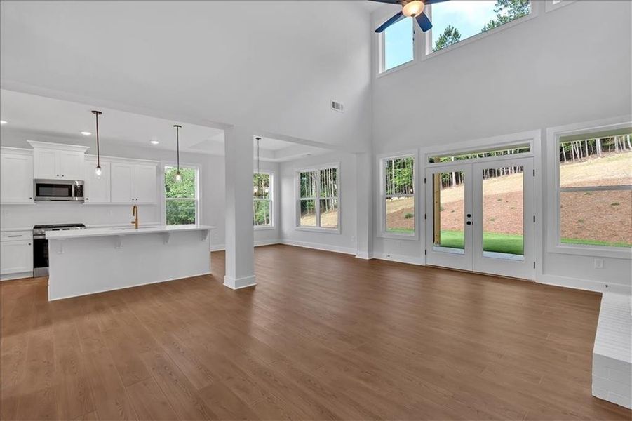 Spacious, unfurnished interior of a new home in , Rome (Image 42).