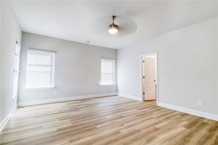 Spacious, unfurnished interior of a new home in , Canton (Image 16).