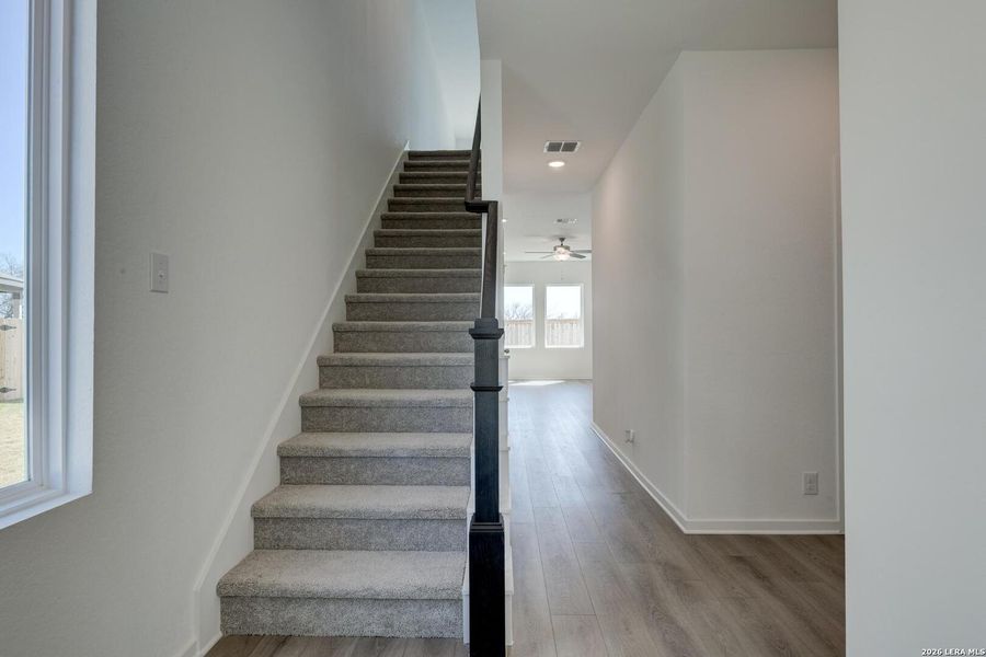 Spacious, unfurnished interior of a new home in Hennersby Hollow, San Antonio (Image 17).