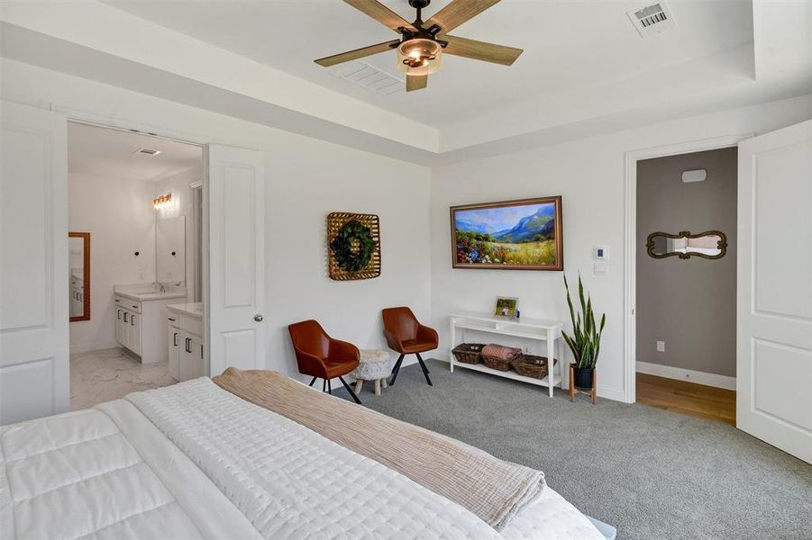 Furnished interior view inside a new home in , Newark (Image 34).