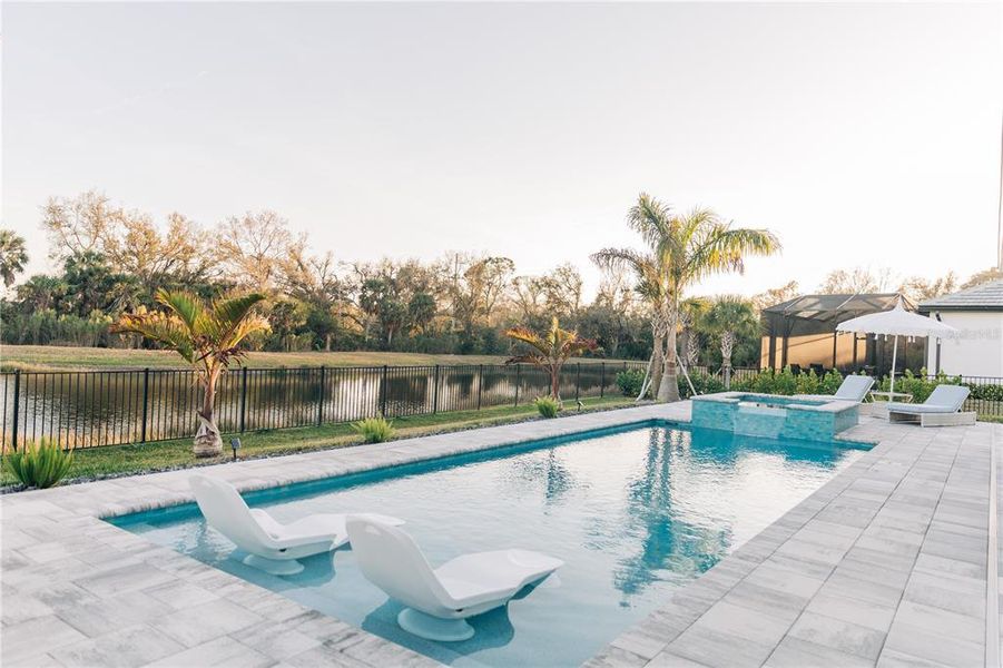 Community amenities in , Nokomis (Image 42).