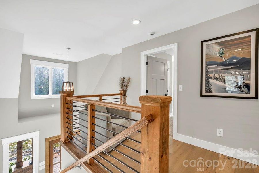 Upper level loft, sitting nook Upper level loft, sitting nook