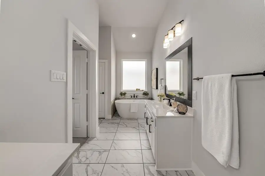 Furnished interior view inside a new home in Edgewood Creek, Celina (Image 7).