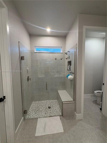 Furnished interior view inside a new home in , Parrish (Image 22).