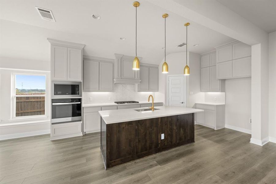 517 Geyser- Kitchen-2 517 Geyser- Kitchen-2