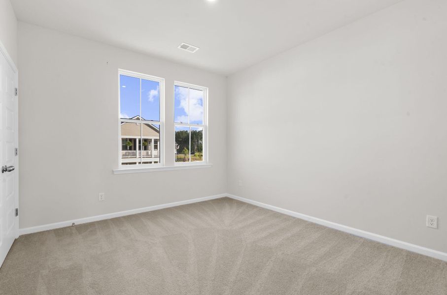 Spacious, unfurnished interior of a new home in Heron's Walk at Summers Corner, Summerville (Image 23).