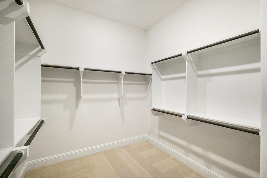 Spacious, unfurnished interior of a new home in Evergreen 70', Conroe (Image 31).