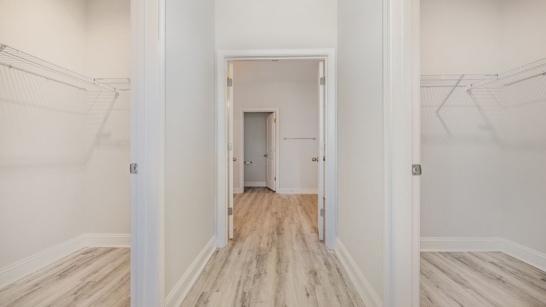 Spacious, unfurnished interior of a new home in Eden Springs, Longs (Image 14).