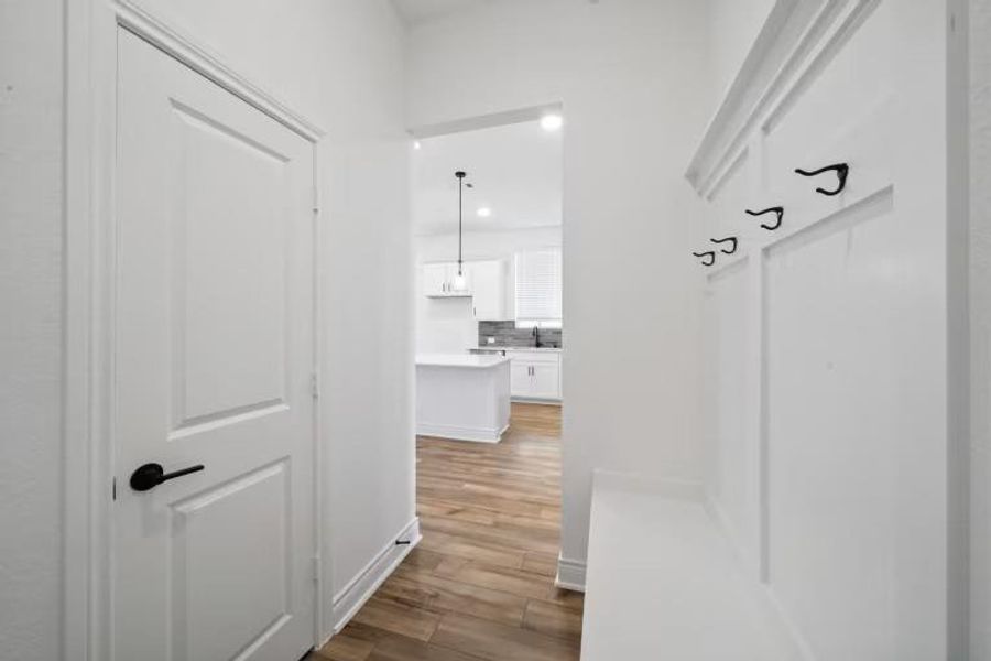 MODEL HOME images may NOT be consistent with the finished product. MODEL HOME images may NOT be consistent with the finished product.