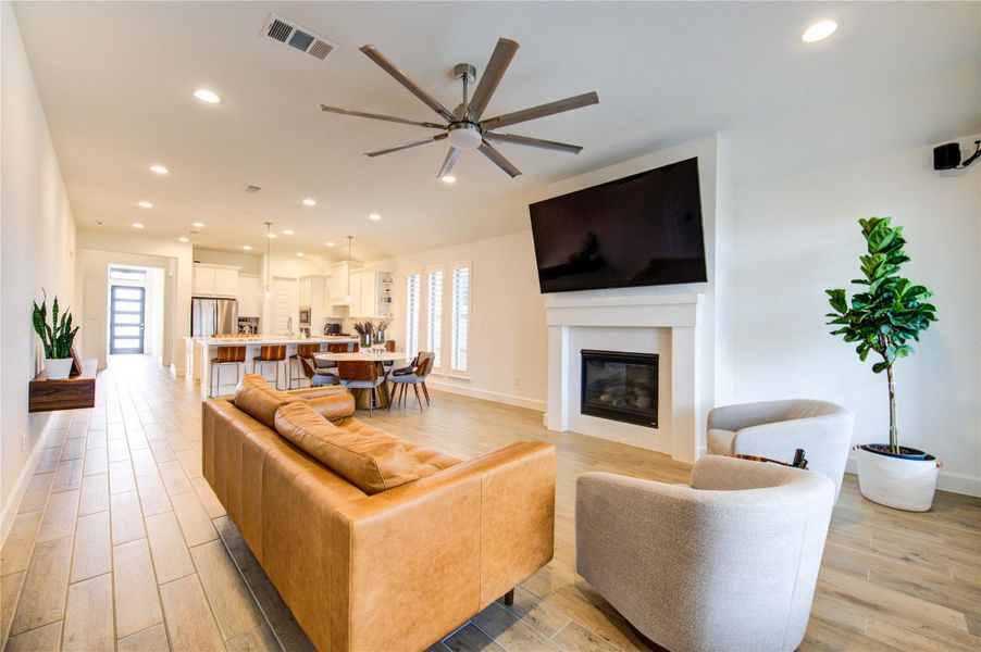 Furnished interior view inside a new home in Cross Creek West 45', Fulshear (Image 9). Furnished interior view inside a new home in Cross Creek West 45', Fulshear (Image 9).