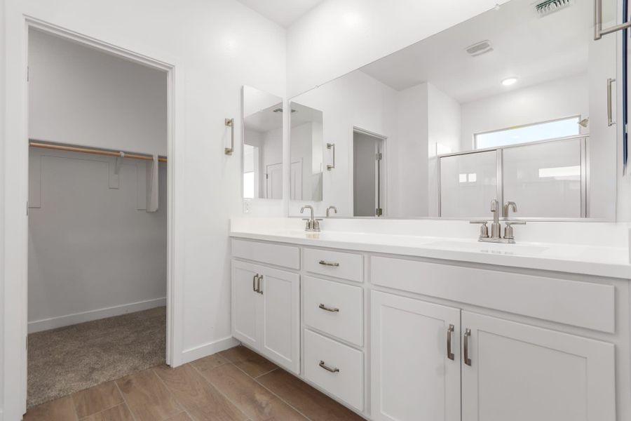 Lot 71 | Primary bath & Walk-in closet | Holden | Rev at Eastmark | Mesa, AZ | Landsea Homes