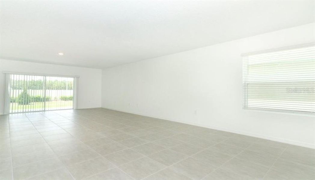 Spacious, unfurnished interior of a new home in Brookland Park, Auburndale (Image 14). Spacious, unfurnished interior of a new home in Brookland Park, Auburndale (Image 14).