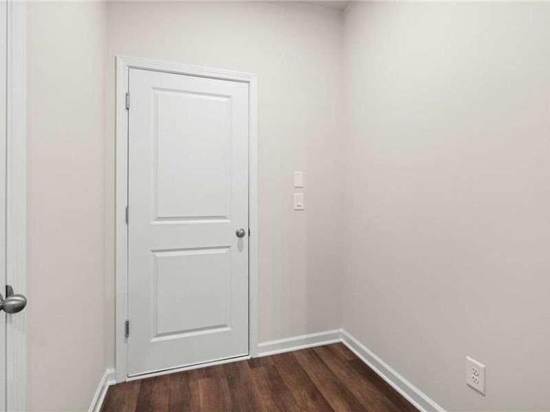 Spacious, unfurnished interior of a new home in The Village at Shallowford, Kennesaw (Image 23).