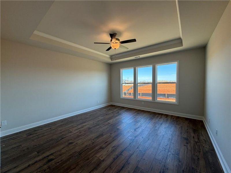 Spacious, unfurnished interior of a new home in , Jefferson (Image 36).