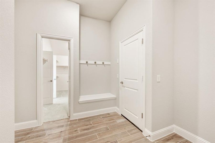Spacious, unfurnished interior of a new home in Somerset, Venus (Image 32). Spacious, unfurnished interior of a new home in Somerset, Venus (Image 32).