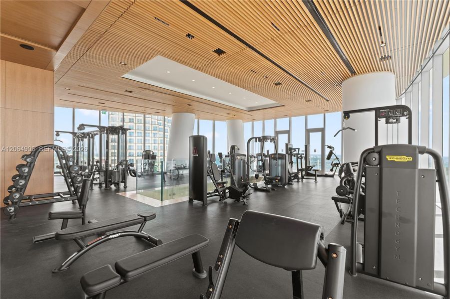 Community amenities in , Miami (Image 38).