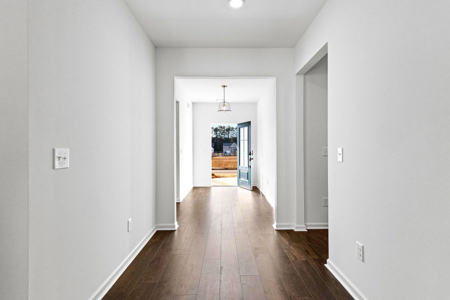 Image 44 of a home in Standing Oaks.