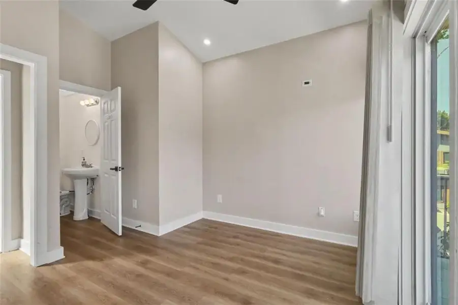 Spacious, unfurnished interior of a new home in , Union City (Image 21). Spacious, unfurnished interior of a new home in , Union City (Image 21).