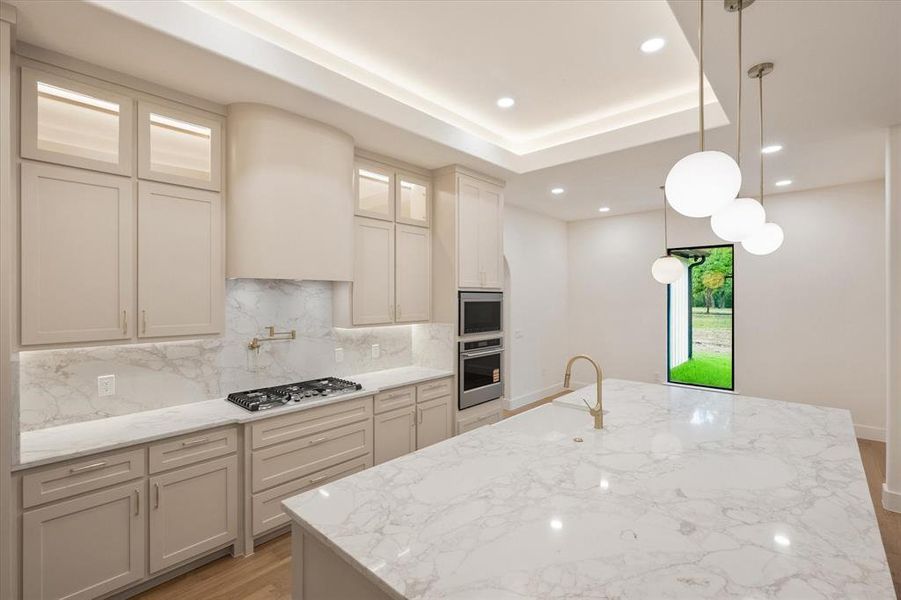 Furnished interior view inside a new home in , Corsicana (Image 8).