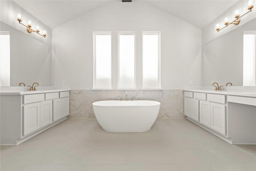 Representative image. Features, selections and colors may vary.