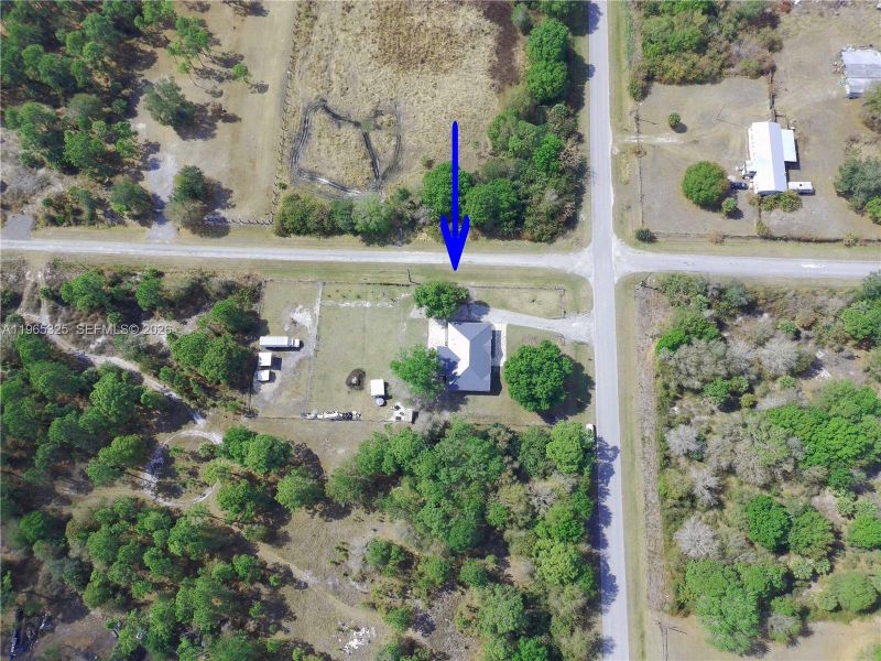 Photo 38 Photo 38