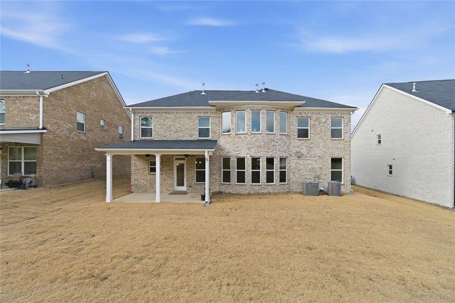 Exterior details and patio area of a home in Water Oak Estates, Lawrenceville (Image 4).