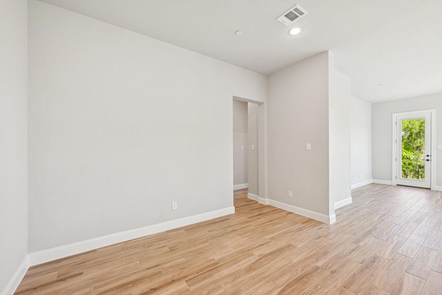Spacious, unfurnished interior of a new home in Cross Creek, Cedar Park (Image 37).