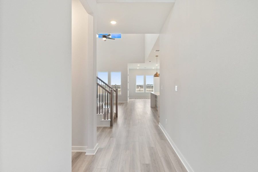 Spacious, unfurnished interior of a new home in Lagos Reserve, Manor (Image 18). Spacious, unfurnished interior of a new home in Lagos Reserve, Manor (Image 18).