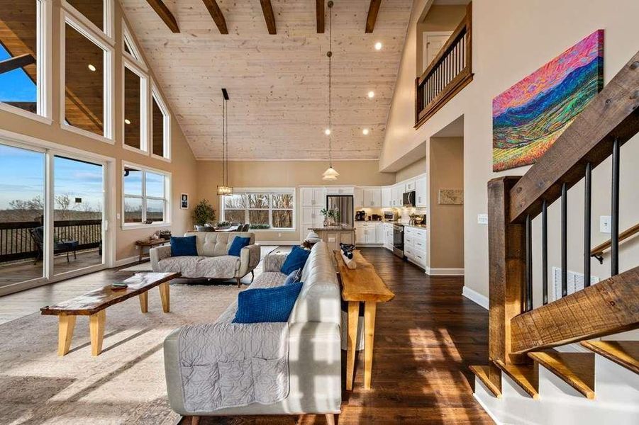 Community amenities in , Talking Rock (Image 69).