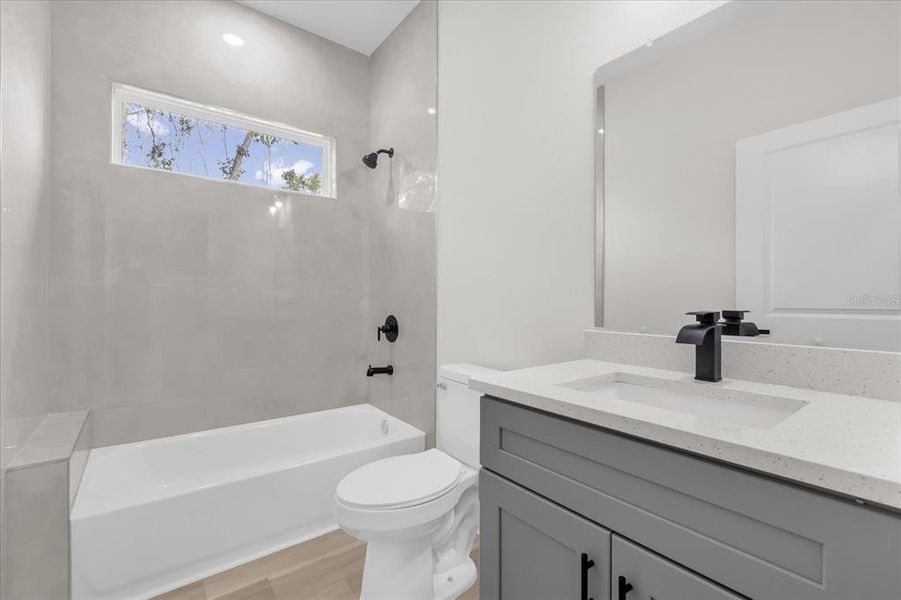 Furnished interior view inside a new home in , Ocala (Image 8).