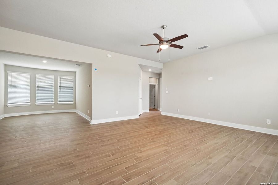 Spacious, unfurnished interior of a new home in Stetson Ridge, Marion (Image 18).