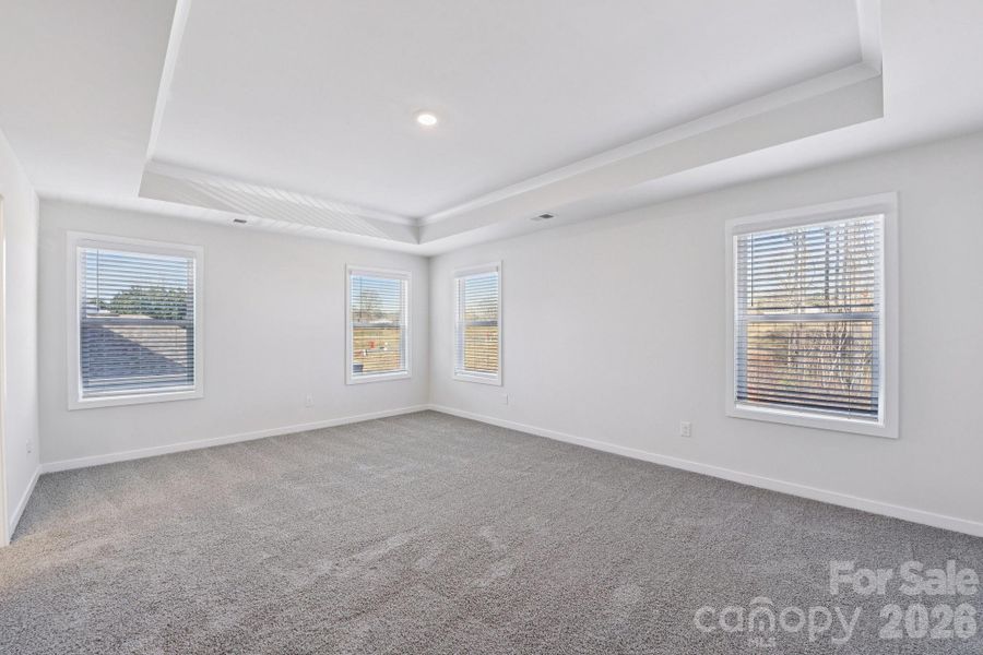 Spacious, unfurnished interior of a new home in Oak Grove Hill, Huntersville (Image 19).