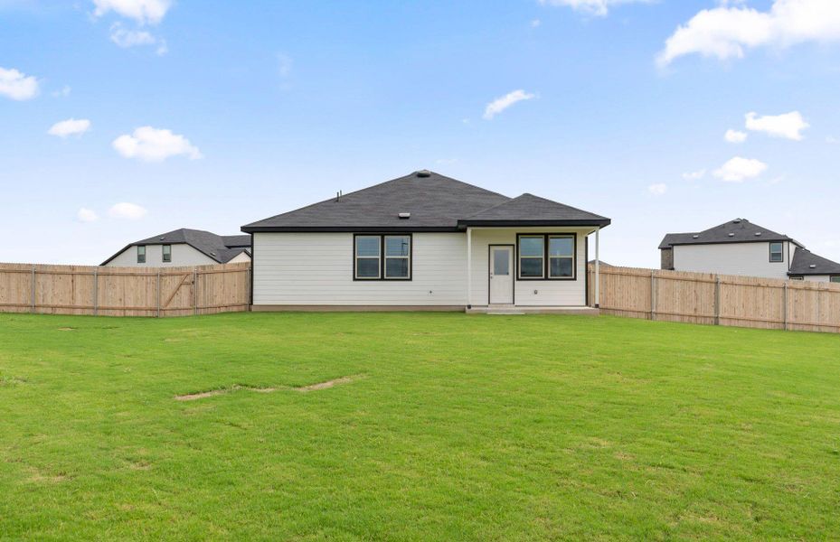 Exterior details and patio area of a home in County View, Temple (Image 3).