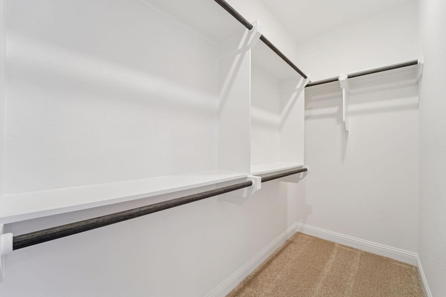 Spacious, unfurnished interior of a new home in Evergreen 40', Conroe (Image 17).