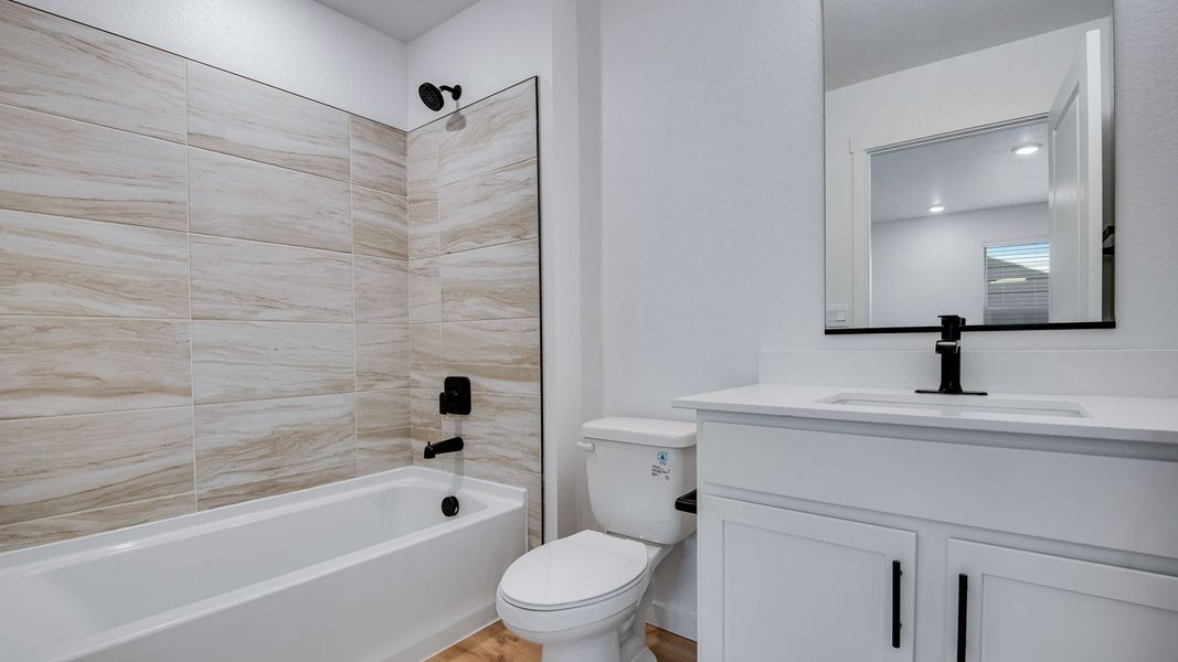 Furnished interior view inside a new home in Arcadia, Denver (Image 13).