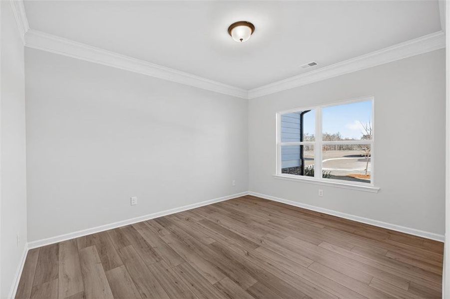 Spacious, unfurnished interior of a new home in Jones Ridge, Dallas (Image 48).
