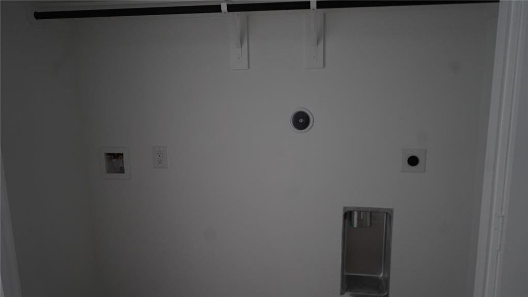 Image 24 of a home in Flagstone.