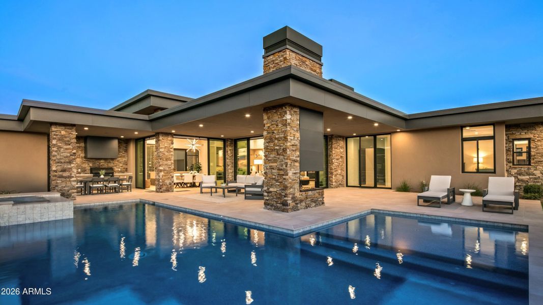 043_Backyard Dynamics