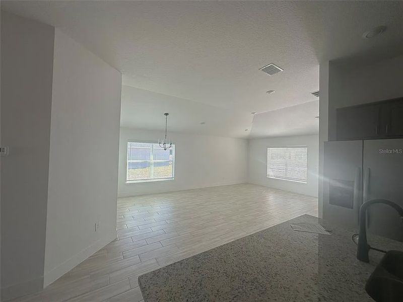 Spacious, unfurnished interior of a new home in Densan Park, Oxford (Image 7).