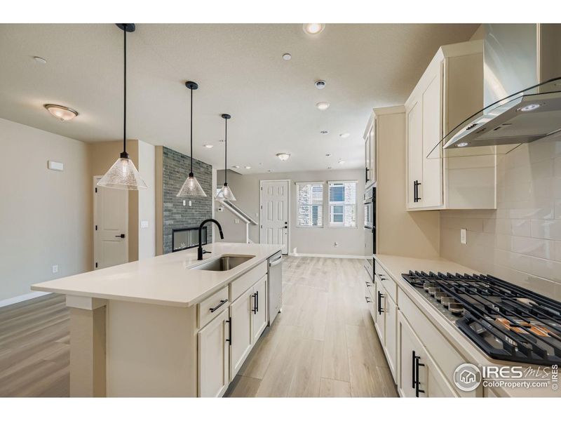 Gas range and upgraded stainless steel appliances